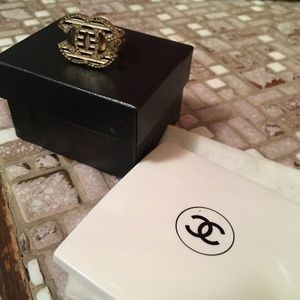 CHANEL Ring w/ mirror